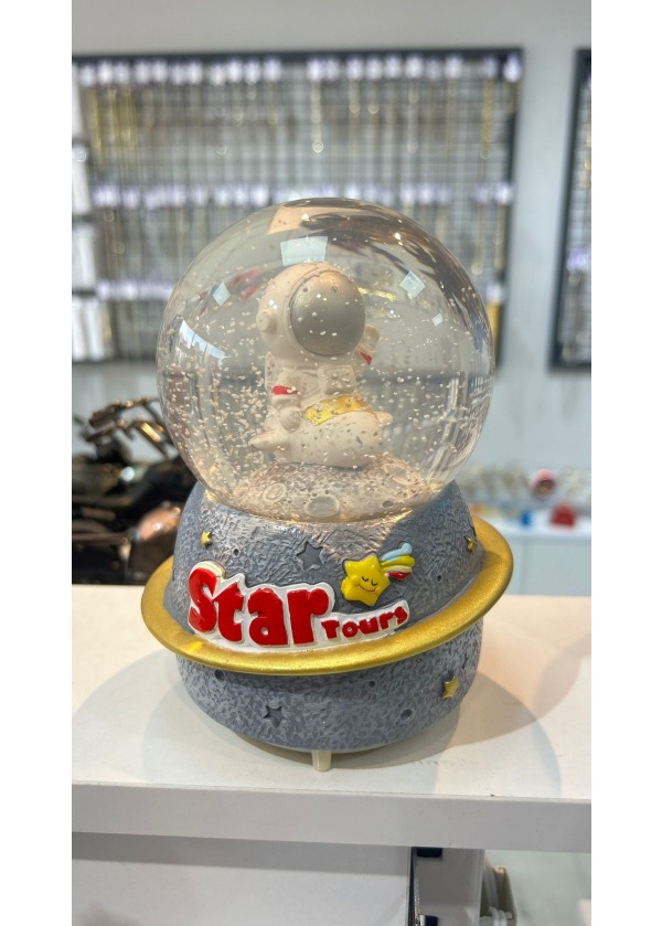 Astronot Temalı  Müzikli Kar Küresi Büyük Boy Işıklı Müzikli Kar Küresi